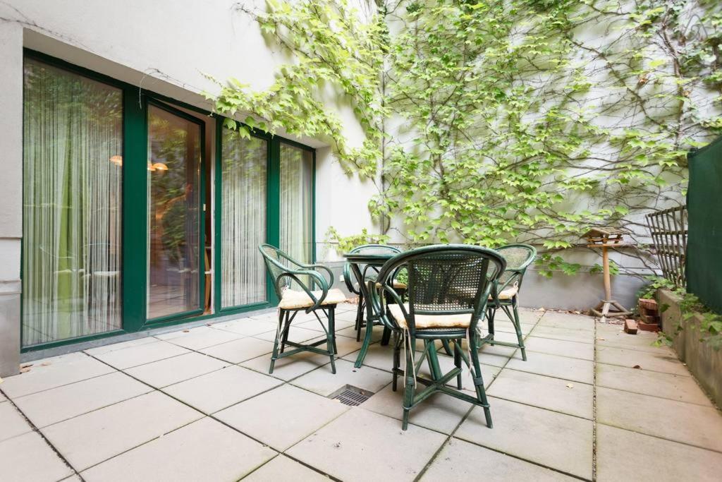 Relaxing Terrace Apartment In Lively Area Вена Экстерьер фото